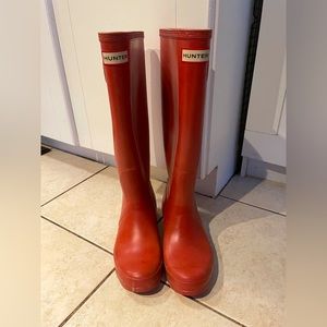 Tall matte red Hunter boots size 7